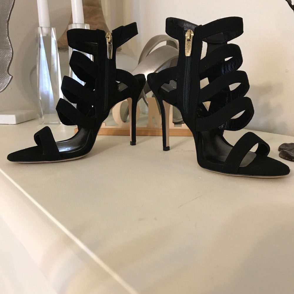 Aperlai Paris Black Leather Suede Zipper Heels